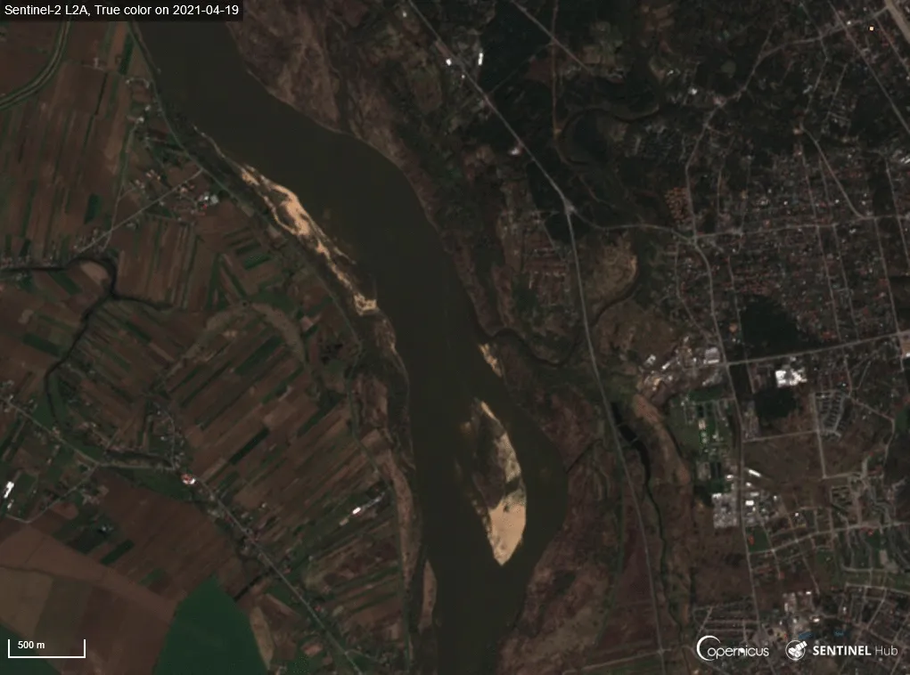 stan Wisły pod Warszawą 2021-04-19, zdjęcie: satelita Sentinel-2. źródło: CREODIAS.eu