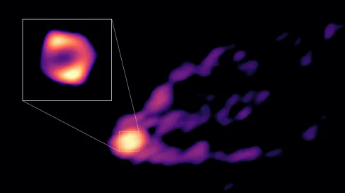 Obraz pokazuje dżet i cień czarnej dziury w centrum galaktyki M87. Po raz pierwszy widać je razem. Obserwacje uzyskano teleskopami z Global Millimetre VLBI Array (GMVA), Atacama Large Millimeter/submillimeter Array (ALMA), Greenland Telescope. Źródło: R.-S. Lu (SHAO), E. Ros (MPIfR), S. Dagnello (NRAO/AUI/NSF)