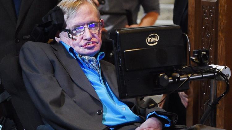 Stephen Hawking. Fot. PAP/EPA/ ANDY RAIN 20.07.2015