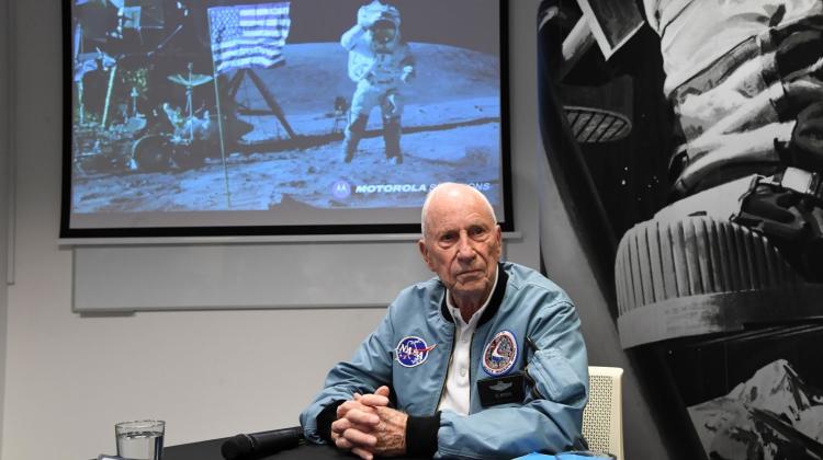 Amerykański astronauta, płk Alfred Worden. Fot. PAP/Jacek Bednarczyk 02.09.2019