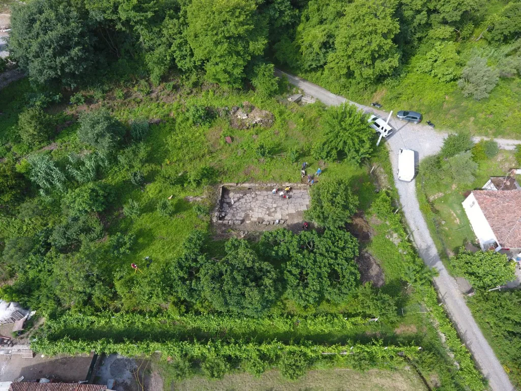 Relikty zaginionego miasta odkryte przez polskich archeologów w rejonie Szkodry, fot. M. Lemke