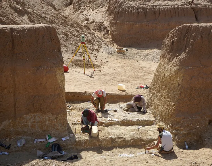 Fot. M. Masojć; prace archeologów w jednej z opuszczonych kopalń złota na Pustyni Wschodniej