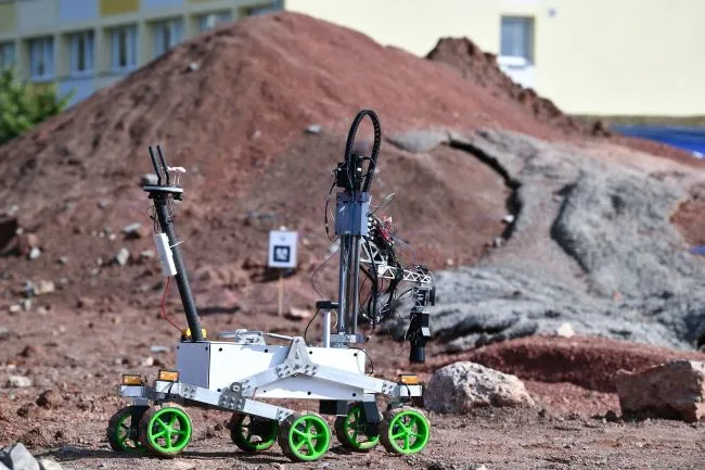 09.09.2022. 8. Finał European Rover Challenge 2022 na terenie Politechniki Świętokrzyskiej w Kielcach.  PAP/Piotr Polak