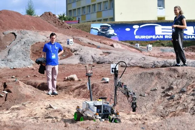 09.09.2022. 8. Finał European Rover Challenge 2022 na terenie Politechniki Świętokrzyskiej w Kielcach. PAP/Piotr Polak