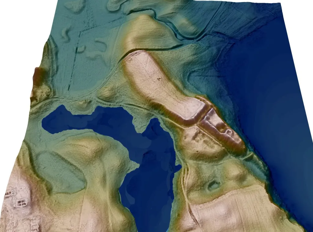 Stare miasto - topografia. Fot. A. Koperkiewicz, K. Niedźwiecki, M. Marczewski, P. Wroniecki.  Źródło: Instytut Archeologii UG