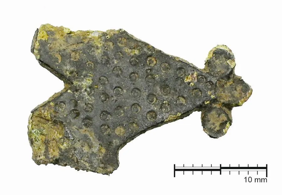 Stare miasto - fragment zapinki. Fot. A. Koperkiewicz, K. Niedźwiecki, M. Marczewski, P. Wroniecki.  Źródło: Instytut Archeologii UG