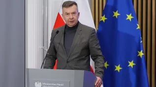 08.11.2024. Minister nauki Dariusz Wieczorek podczas konferencji prasowej nt. wyników rekrutacji na studia na rok akademicki 2024/25 w uczelniach nadzorowanych przez ministra nauki, 8 bm. w siedzibie resortu w Warszawie. PAP/Paweł Supernak