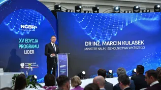 Warszawa, 17.06.2025. Minister nauki i szkolnictwa wyższego Marcin Kulasek na gali XV edycji programu LIDER, 17 bm. w siedzibie Politechniki Warszawskiej. Wydarzenie jest organizowane przez Narodowe Centrum Badań i Rozwoju. (mr) PAP/Radek Pietruszka