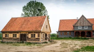 27.05.2016. Zabudowania w Olęderskim Parku Etnograficznym w Wielkiej Nieszawce pod Toruniem. PAP/Tytus Żmijewski