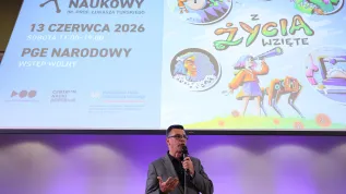 Warszawa, 13.05.2026. Dyrektor Centrum Nauki Kopernik Robert Firmhofer podczas konferencji prasowej zapowiadającej 29. Piknik Naukowy w Centrum Nauki Kopernik w Warszawie. Piknik Naukowy – spektakularne, całodzienne i bezpłatne plenerowe wydarzenie popularyzujące naukę, które co roku przyciąga dziesiątki tysięcy osób, odbędzie się 23 czerwca br. Na odwiedzających czekać będzie ponad sto namiotów z aktywnościami przygotowanymi przez instytucje z kraju i zagranicy. PAP/Szymon Pulcyn