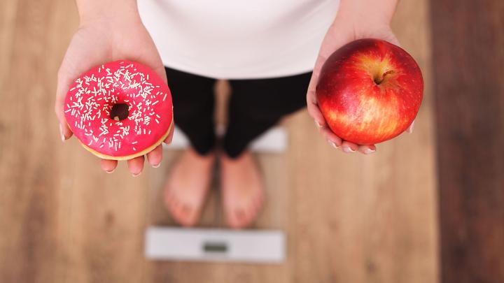 Badania: wczesne miesiączkowanie może powodować niekorzystna dieta