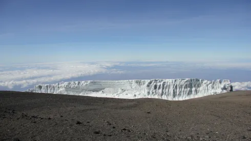 Lodowiec na Kilimanjaro. fot. E. Wiejaczka