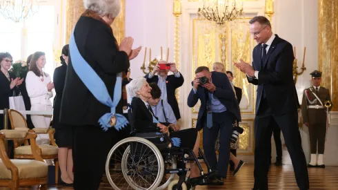 Warszawa, 03.05.2024. Prezydent RP Andrzej Duda (2P) i odznaczona Orderem Orła Białego, językoznawczyni i badaczka literatury Jadwiga Puzynina (sko) PAP/Leszek Szymański