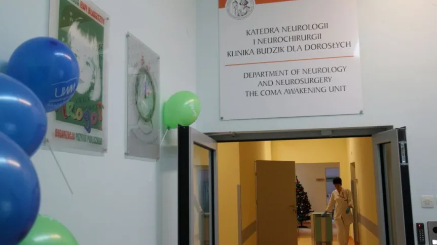 Klinikę "Budzik" dla dorosłych, pomagającą dorosłym pacjentom w śpiączce otwarto w kompleksie Uniwersyteckiego Szpitala Klinicznego w Olsztynie. Fot. PAP/Tomasz Waszczuk 21.12.2016