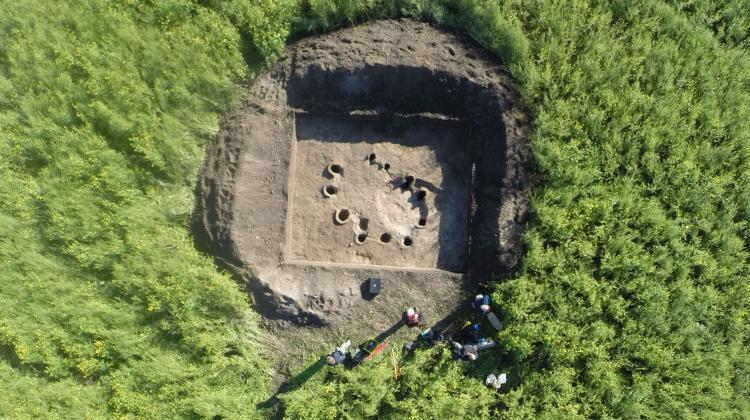 Bird's eye view of an archaeological excavation, in which a Celtic metallurgical workshop is visible. Credit: Stanisław Rzeźnik