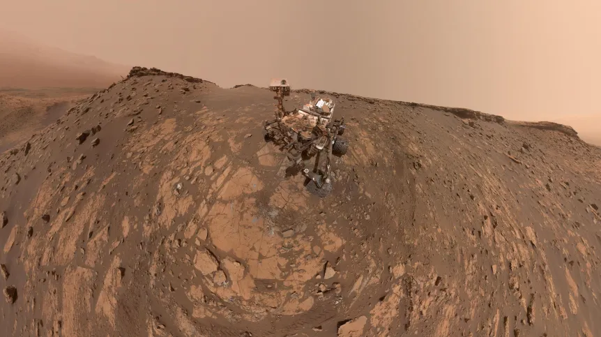Selfie wykonane 26 lutego 2020 r. przez amerykański łazik Curiosity eksplorujący Marsa. Źródło: NASA/JPL-Caltech/MSSS.