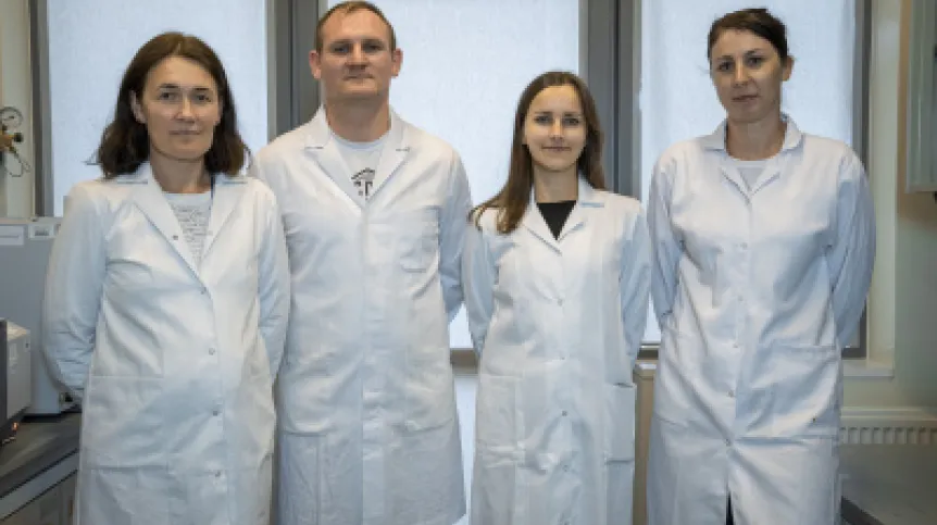 Pictured from the left: dr inż. Anna Gołąbiewska, dr inż. Paweł Mazierski, dr inż. Beata Bajorowicz and further on dr inż. Anna Malankowska. Credit: Press Office UG