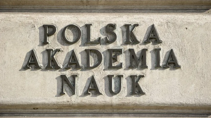 Warszawa, 19.08.2011 Pałac Staszica, siedziba Polskiej Akademii Nauk. PAP/Wojciech Pacewicz