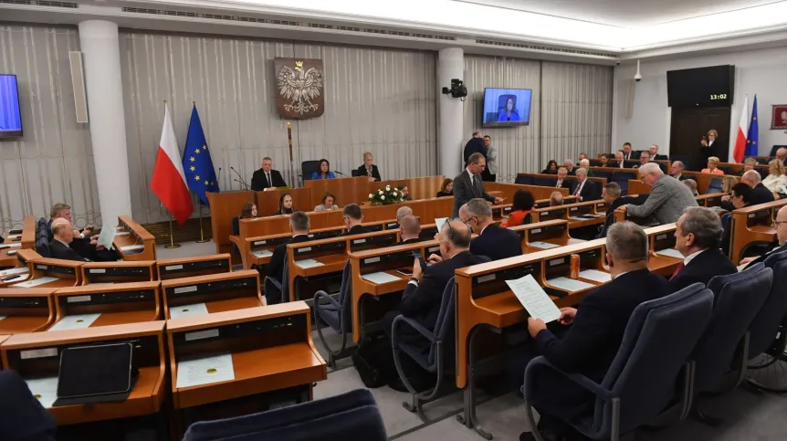 17.01.2024. Posiedzenie Senatu w Warszawie, 17 bm. Senatorowie zajmą się m.in. ustawą okołobudżetową na 2024 r. PAP/Piotr Nowak