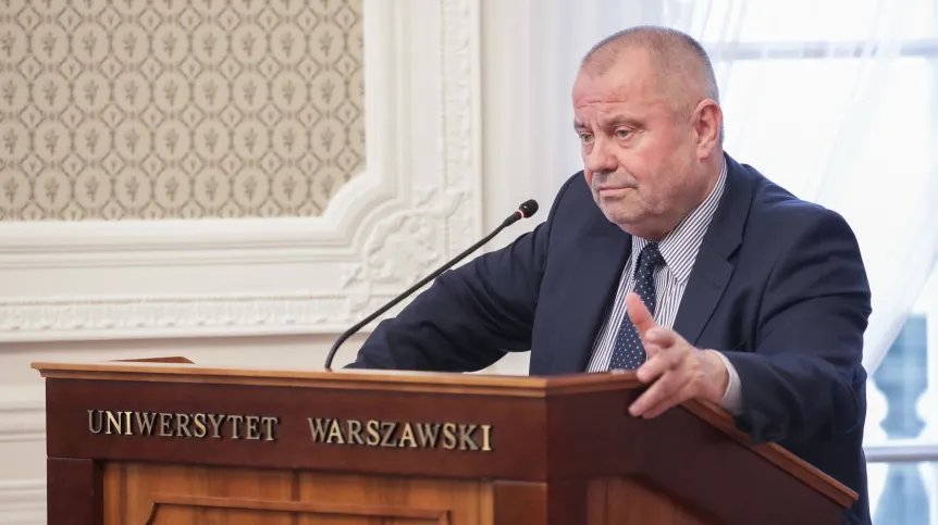 Warszawa, 26.02.2024. Rektor UW prof. Alojzy Nowak. Fot. PAP/Tomasz Gzell