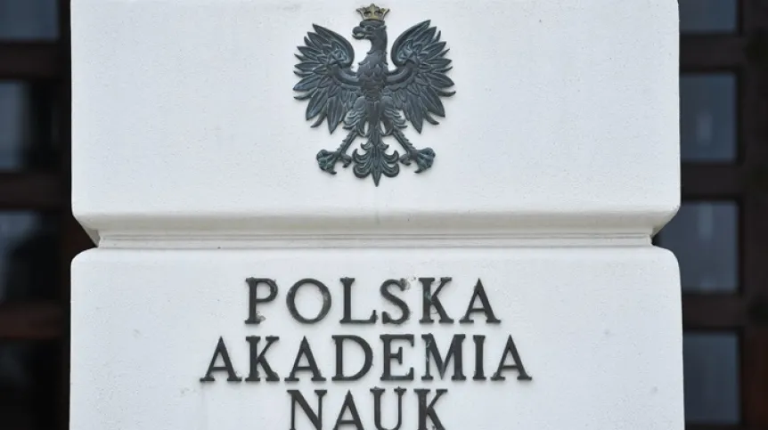 Warszawa, 07.04.2021. Pałac Staszica w Warszawie, siedziba Polskiej Akademii Nauk, 7 bm. (jm) PAP/Radek Pietruszka