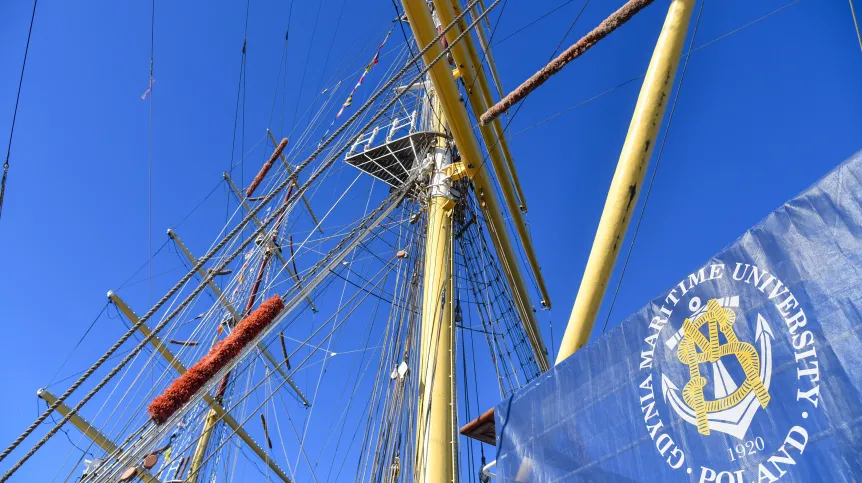 Gdynia, 05.10.2024. Inauguracja na Molo Południowym w Gdyni roku akademickiego 2024/2025 miejscowego Uniwersytetu Morskiego. Fot. PAP/Andrzej Jackowski