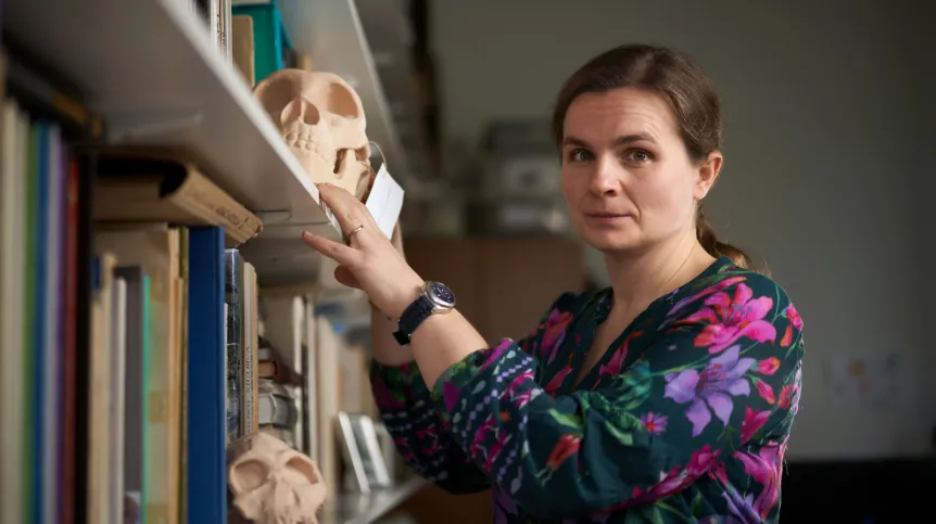 Prof. UW, dr hab. Małgorzata Kot z Wydziału Archeologii UW. Fot. Mirosław Kaźmierczak/UW