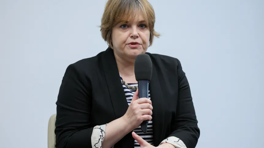 26.08.2025. Wiceminister nauki i szkolnictwa wyższego Karolina Zioło-Pużuk podczas konferencji "Horyzont Ibris"- Wyzwania i szanse polskiej nauki, w Centrum Prasowym PAP w Warszawie, 26 bm. (ad) PAP/Rafał Guz