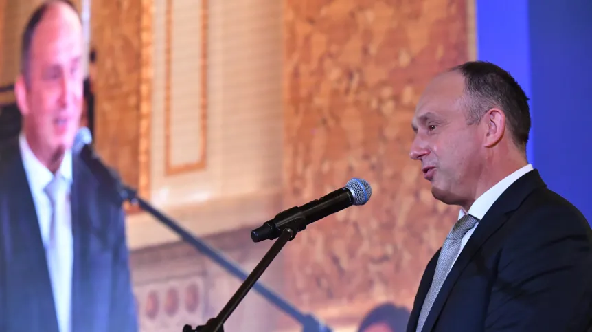 07.12.2021. Prof. Grzegorz Pietrzyński z Centrum Astronomicznego im. Mikołaja Kopernika. PAP/Piotr Nowak