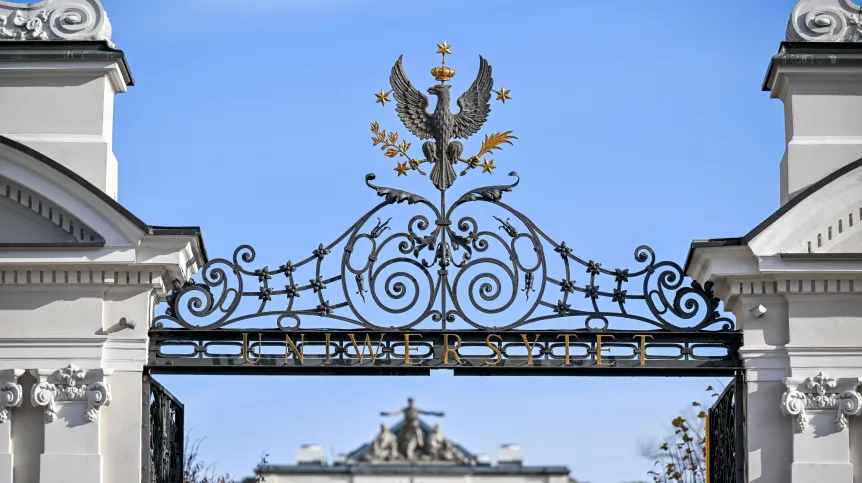 Warszawa, 05.11.2025. Brama Główna Uniwersytetu Warszawskiego. PAP/Przemysław Piątkowski