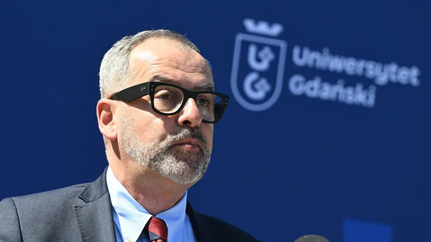 28.04.2025. Rektor UG prof. Piotr Stepnowski. Adam Warżawa