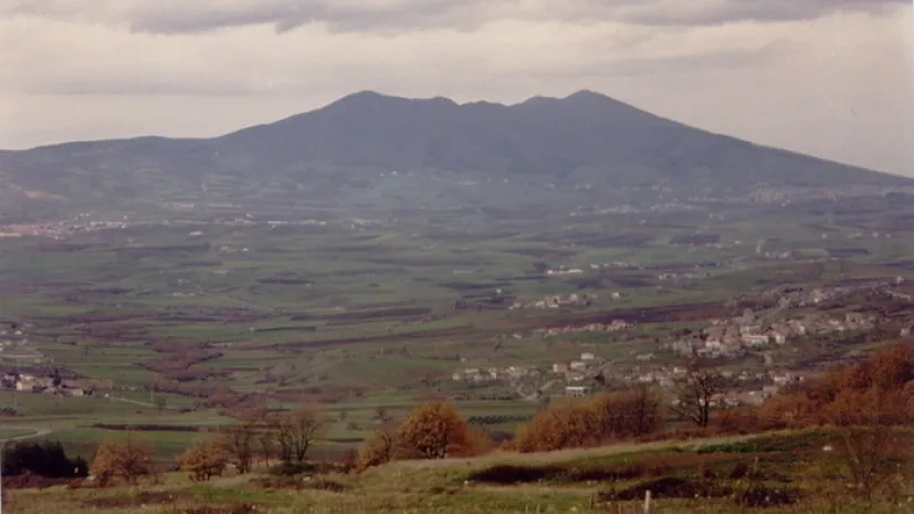 Wygasły wulkan Monte Vulture, Basilicata, Włochy, Mario Nenno, źródło: Wikipedia (https://en.wikipedia.org/wiki/Monte_Vulture)