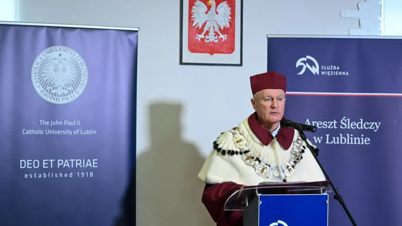 22.10.2024. Rektor KUL ks. prof. dr hab. Mirosław Kalinowski na inauguracji roku akademickiego 2024/2025 w Centrum Studiów Katolickiego Uniwersytetu Lubelskiego przy Areszcie Śledczym w Lublinie. PAP/Wojtek Jargiło