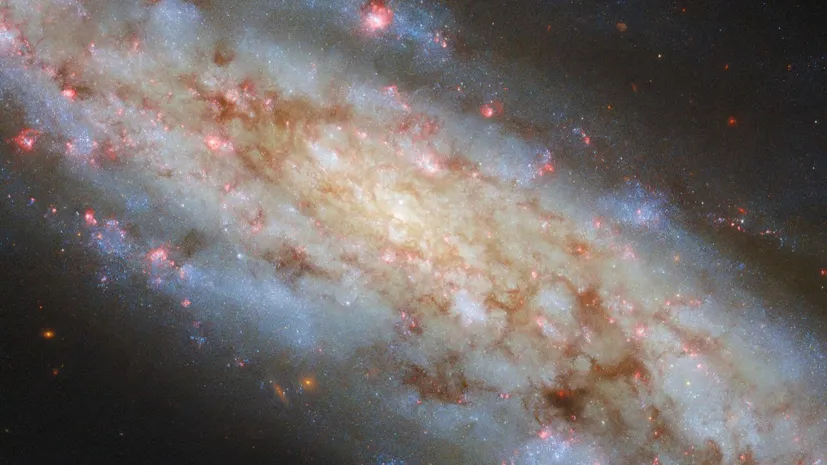 Galaktyka spiralna NGC 3511 sfotografowana przez Kosmiczny Teleskop Hubble’a. Źródło: ESA/Hubble &amp;amp; NASA, D. Thilker.