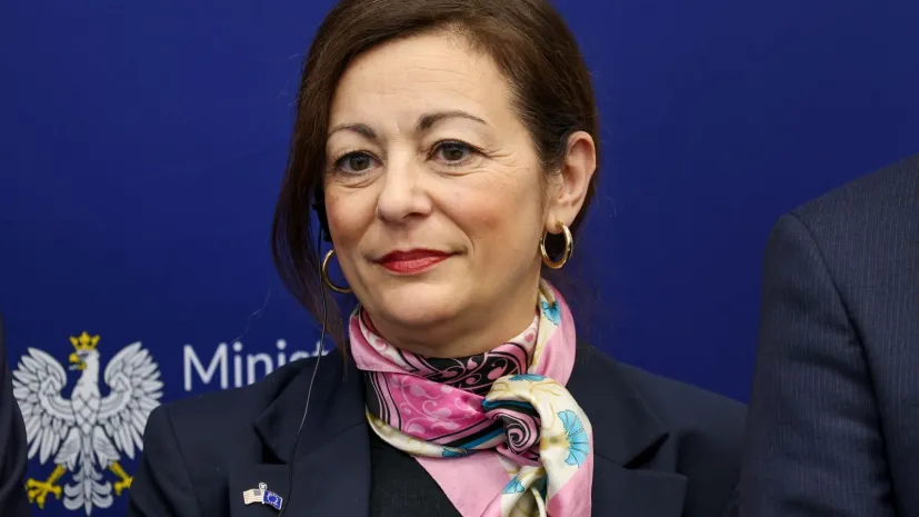 Warszawa, 31.10.2025. Dyrektor wykonawcza ds. Technologii Westinghouse Lou Martinez podczas briefingu prasowego w siedzibie Ministerstwa Energii w Warszawie, 31 bm. Briefing tow. podpisaniu porozumienia pomiędzy Narodowym Centrum Badań Jądrowych i Westinghouse Electric Company o współpracy na rzecz rozwoju polskiego programu jądrowego. PAP/Albert Zawada