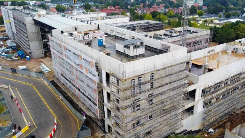 Nowy budynek Kliniczno-Dydaktyczno-Badawczy PUM w Szczecinie (aldg) PAP/Marcin Bielecki