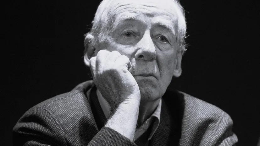 Warszawa, 25.10 2018. Prof. dr hab. Andrzej Paczkowski podczas spotkania „Lekcja historii 1918- 2018” w auli Domu Literatury w Warszawie. PAP/Andrzej Rybczyński